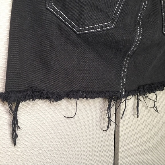 Pacsun black denim mini skirt size 23 - 5 pockets - Picture 8 of 12